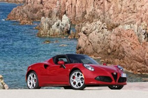 Erweiterte Sonderausstattung aus Carbon für den Alfa Romeo 4C   