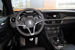 Alfa Romeo Stelvio Super 2.0 16V (280PS)