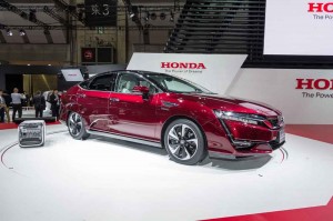 Honda Clarity Fuel Cell TMS 2015 
