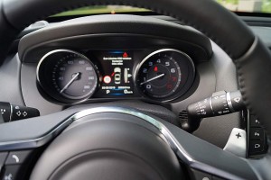 Jaguar XE S My 2016  - Redaktion MOTORMOBILES    