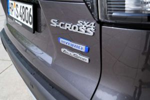 Suzuki S-Cross 2022