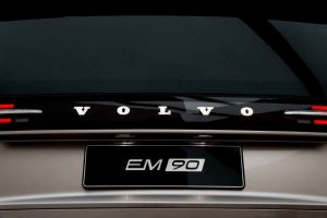 Volvo EM90 - 2024