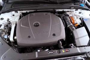 Volvo S60 T8 Twin Engine AWD Inscription - 390 PS - MJ 2020