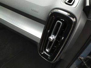 Volvo XC40 D3 AWD Momentum Pro - 2020
