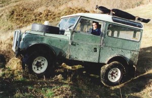 Land Rover Defender 